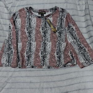 LIKE an Angel Long Sleeved Blouse Size 2X